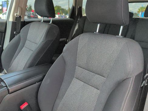 Used 2024 Nissan Rogue SV FWD image 12