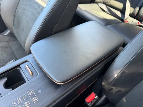 Used 2023 Nissan Ariya FWD image 33