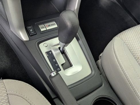 Used 2018 Subaru Forester 2.5i Premium image 24