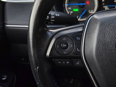 Certified 2021 Toyota Venza XLE image 20