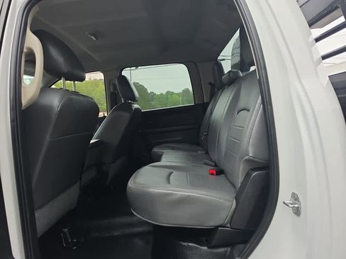 Used 2015 RAM 5500 Tradesman w/ Ambulance Prep Group RWD image 28