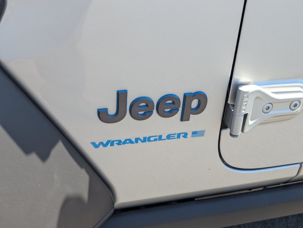 Used 2023 Jeep Wrangler Unlimited AWD/4WD image 13