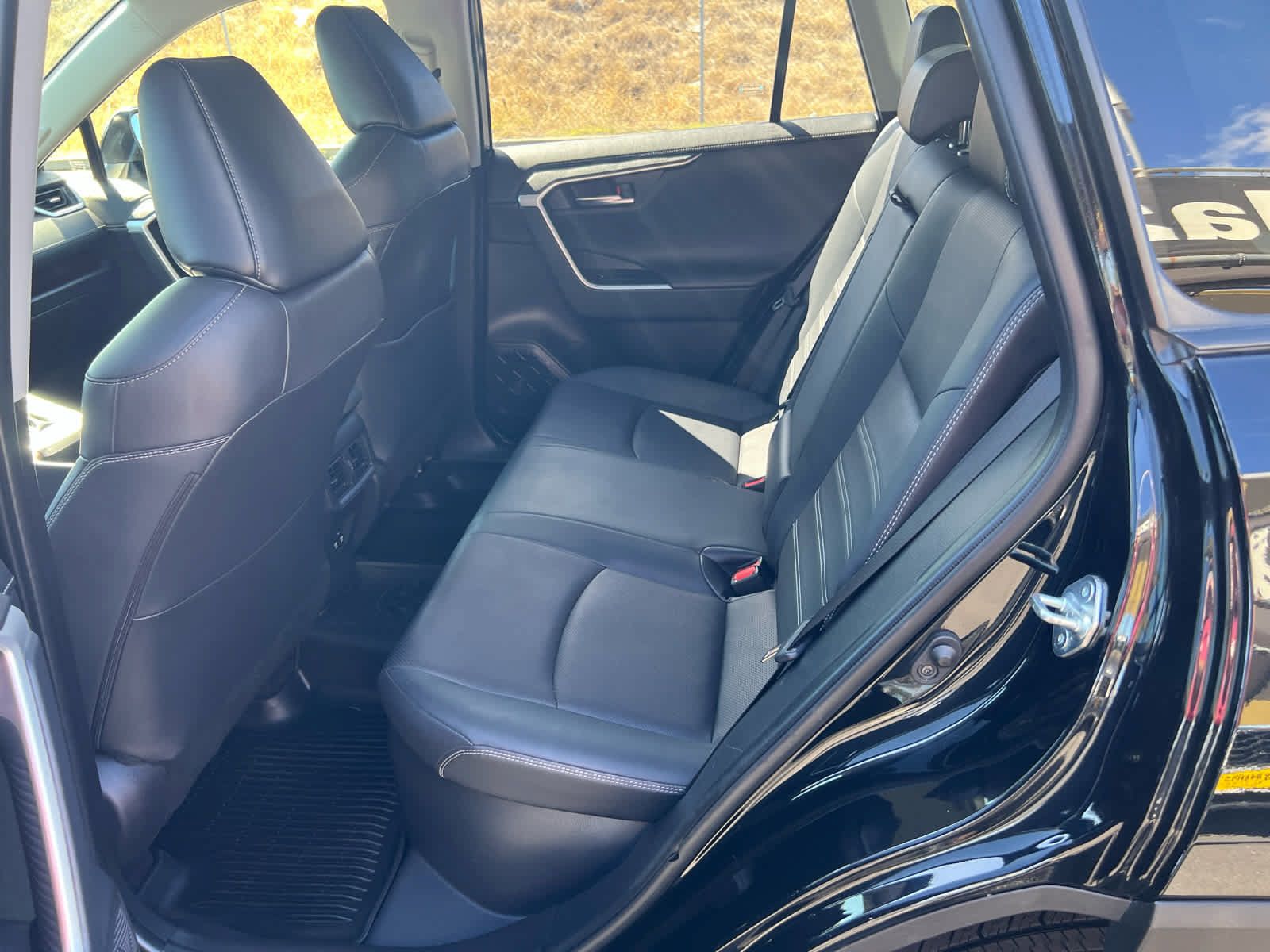 Used 2020 Toyota RAV4 Limited AWD/4WD image 13