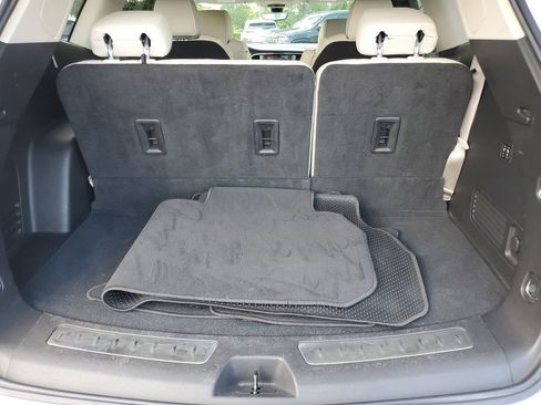 Used 2022 Buick Enclave Avenir image 7