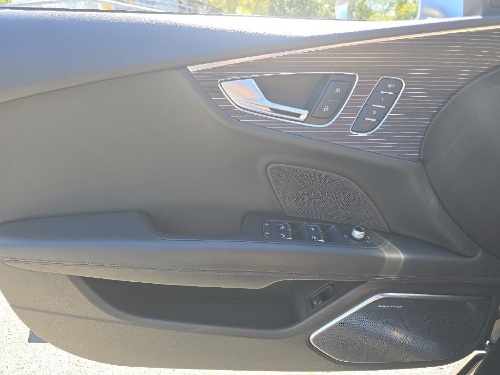 Used 2014 Audi RS 7 Prestige AWD/4WD image 24