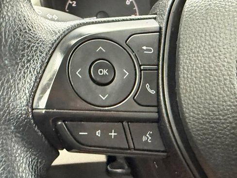 Used 2024 Toyota Corolla Cross L AWD/4WD image 15