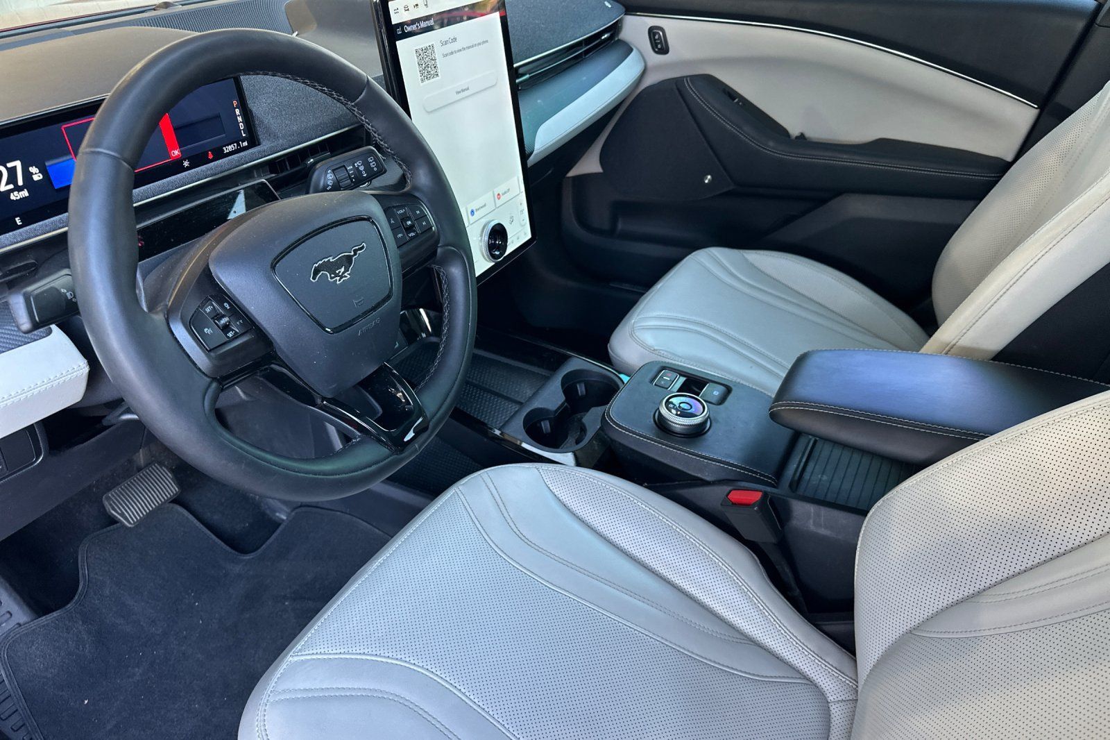Used 2021 Ford Mustang Mach-E Premium AWD/4WD image 9