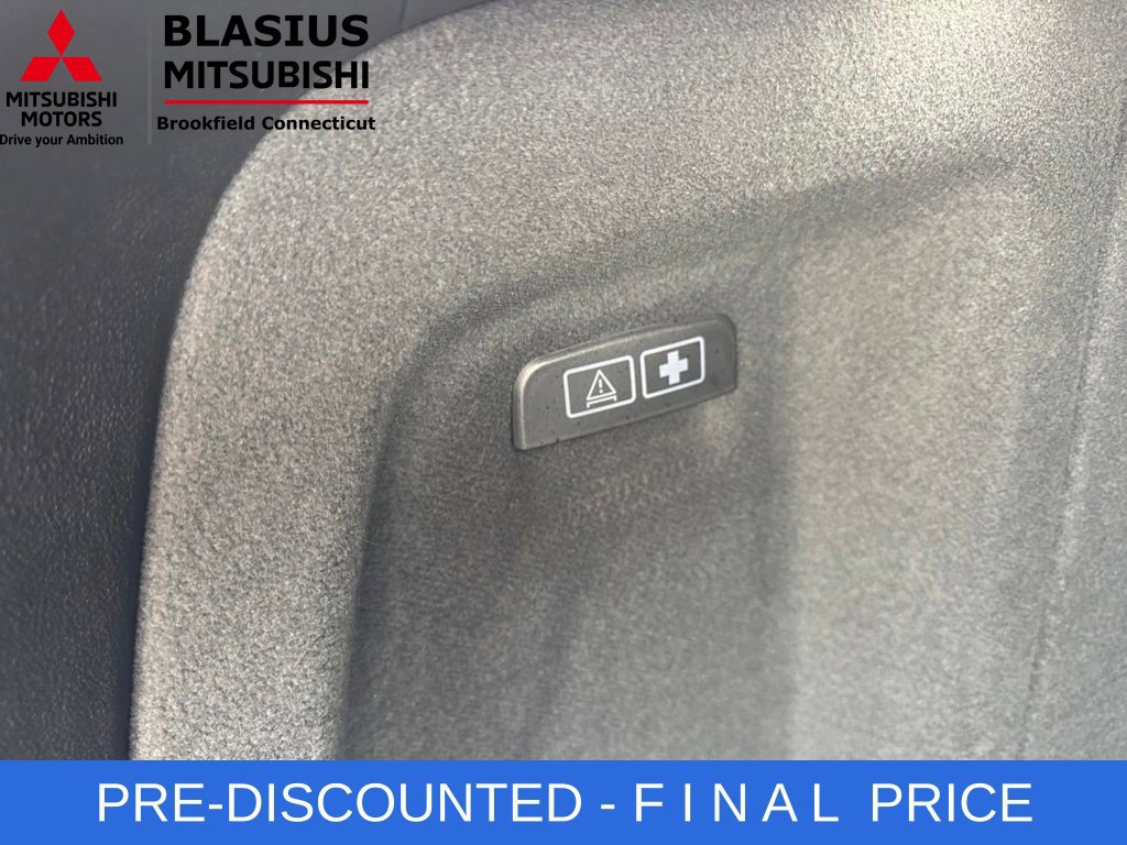 Used 2025 BMW X4 xDrive30i AWD/4WD image 58