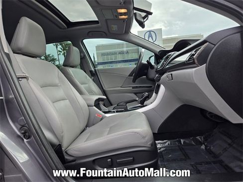 Used 2017 Honda Accord EX-L image 17