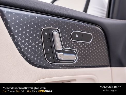 New 2026 Mercedes-Benz GLB 250 4MATIC image 16