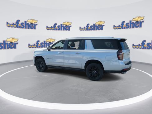 Certified 2024 Chevrolet Suburban High Country image 6