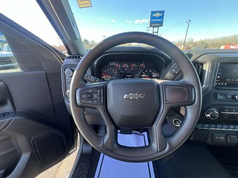 Used 2024 Chevrolet Silverado 1500 Custom Trail Boss w/ Dark Appearance Package image 11