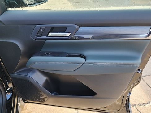 New 2026 GMC Terrain AT4 w/ Convenience Package III image 38