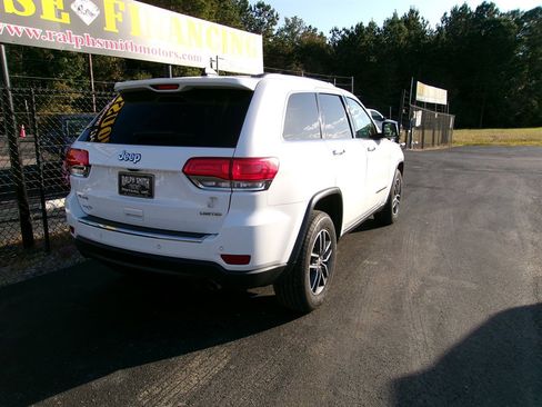 Used 2017 Jeep Grand Cherokee Limited image 9