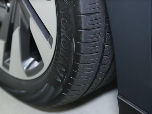 Used 2023 Subaru Legacy Limited AWD/4WD image 37