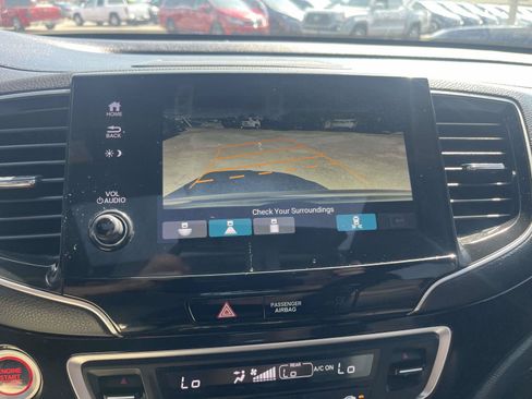 Used 2021 Honda Pilot Black Edition image 19