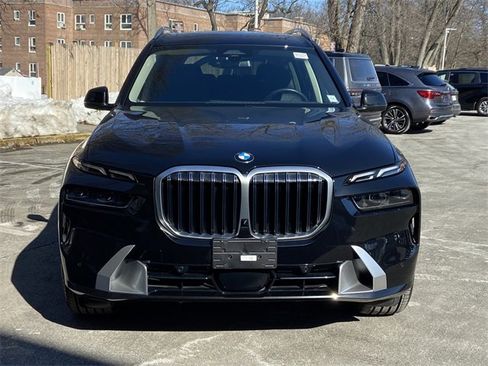 Certified 2023 BMW X7 xDrive40i w/ Parking Assistance Package image 2