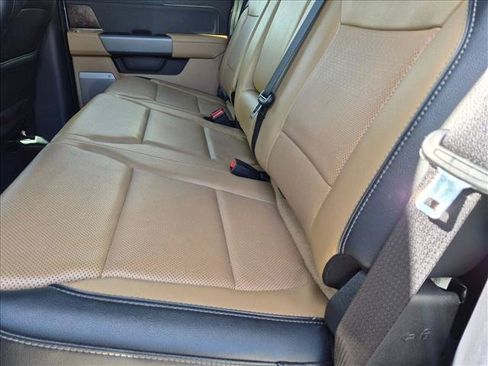 Used 2024 Ford F250 Lariat w/ Sport Appearance Package AWD/4WD image 17