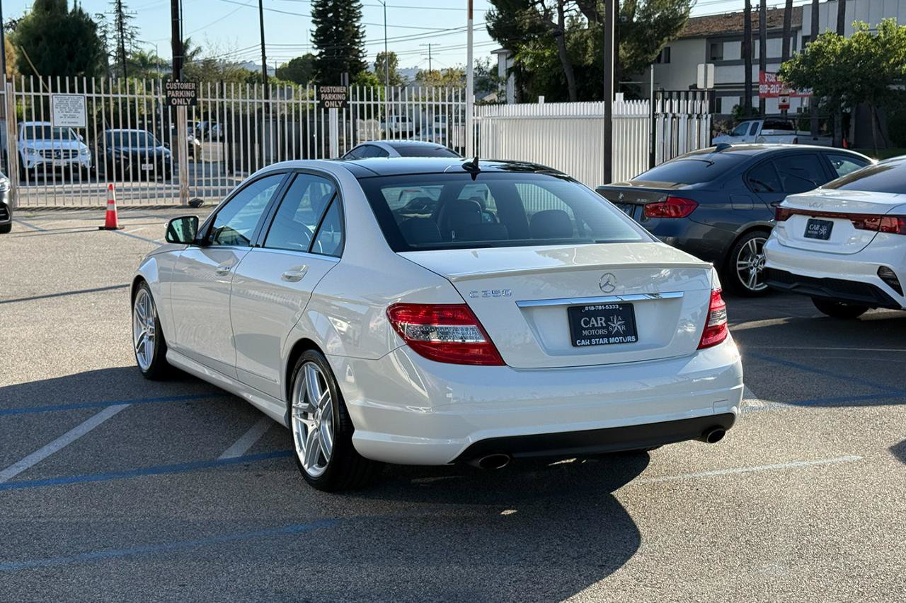 Used 2009 Mercedes-Benz C 350 Sport image 9