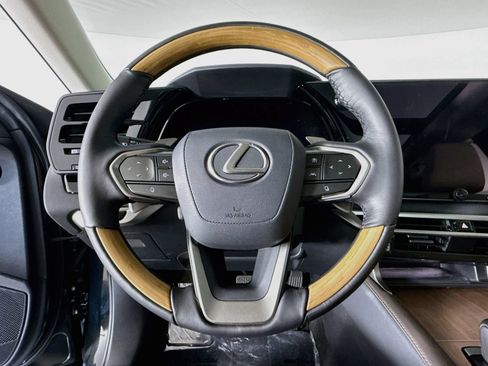 Used 2025 Lexus RX 450h AWD w/ Convenience Package image 11