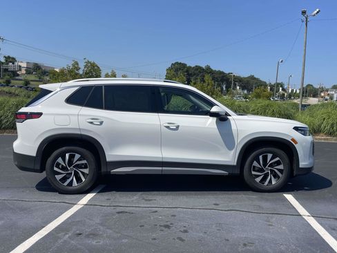 New 2026 Volkswagen Tiguan S FWD image 8