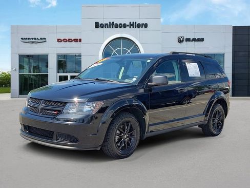 Used 2020 Dodge Journey SE w/ Blacktop Package FWD image 3