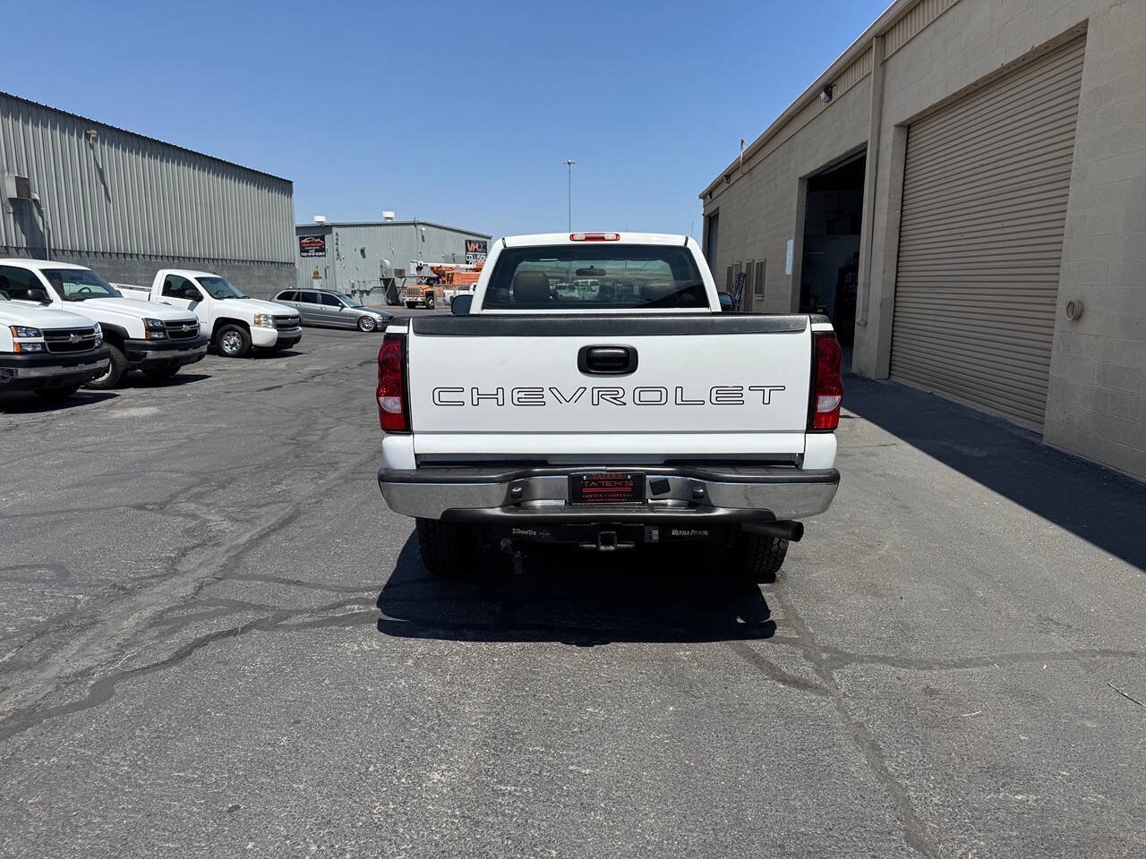 Used 2006 Chevrolet Silverado 2500 W/T w/ Heavy-Duty Power Package AWD/4WD image 6