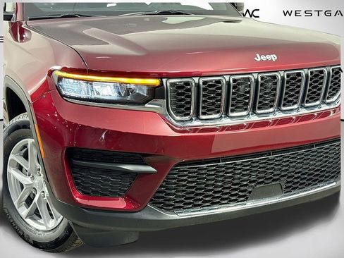 New 2025 Jeep Grand Cherokee Laredo X w/ Luxury Tech Group I image 47