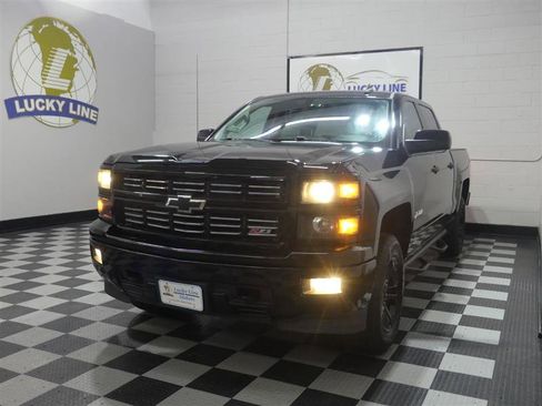Used 2015 Chevrolet Silverado 1500 LTZ Z71 w/ Midnight Edition image 4