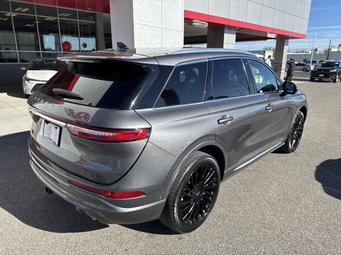 Used 2021 Lincoln Corsair Reserve image 4