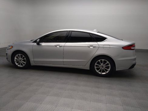 Used 2019 Ford Fusion SE FWD image 3