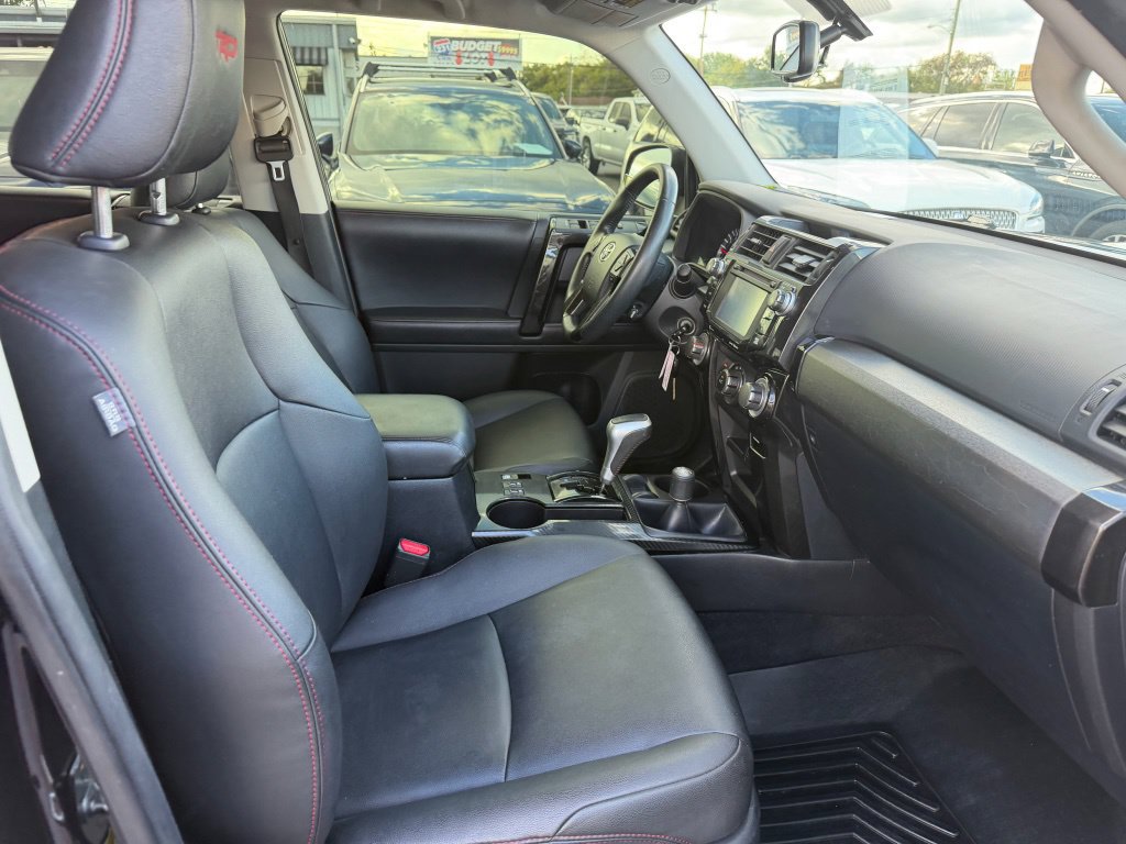 Used 2019 Toyota 4Runner TRD Off-Road Premium AWD/4WD image 16