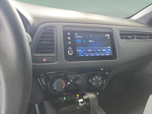 Certified 2021 Honda HR-V Sport image 12