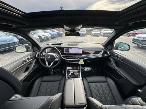 New 2026 BMW X5 xDrive40i image 3