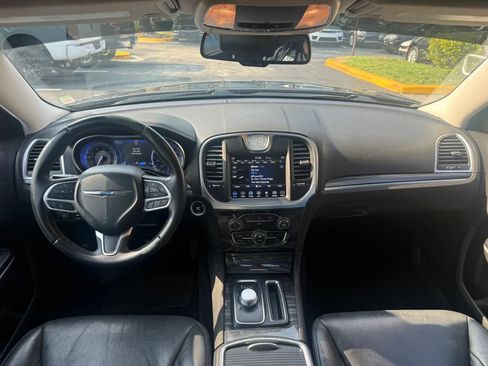 Used 2018 Chrysler 300 Touring w/ Sport Appearance Package RWD image 7