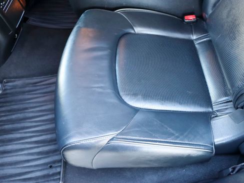 Used 2017 INFINITI QX80 2WD w/ Driver Assistance Package image 18