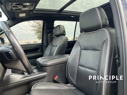 Used 2021 GMC Yukon SLT w/ SLT Luxury Plus Package AWD/4WD image 13