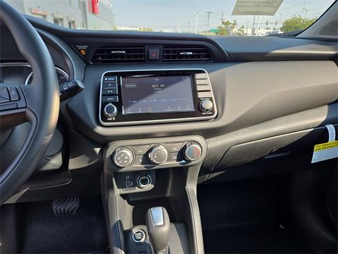 New 2025 Nissan Kicks Play S image 22