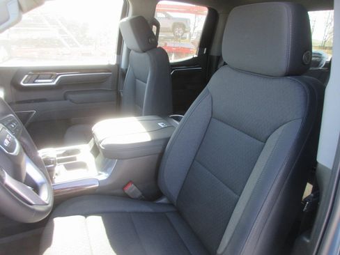 New 2026 GMC Sierra 1500 Elevation image 14