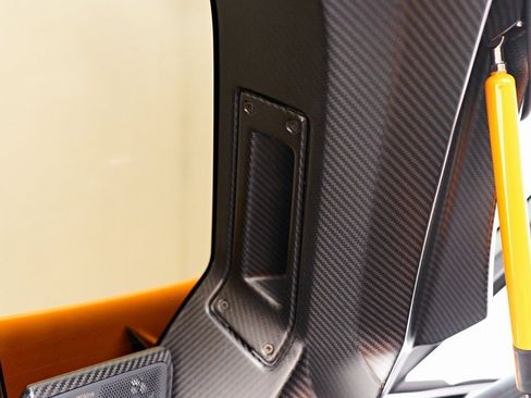 Used 2019 McLaren Senna image 43