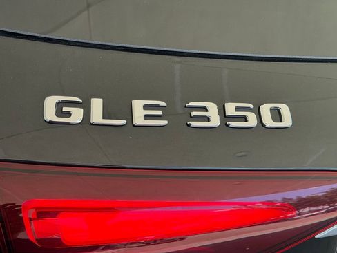 Used 2025 Mercedes-Benz GLE 350 4MATIC image 16
