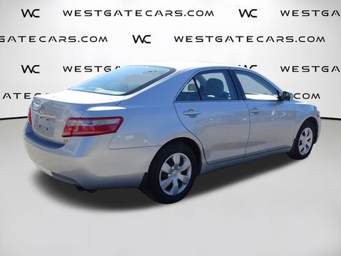 Used 2009 Toyota Camry LE image 11