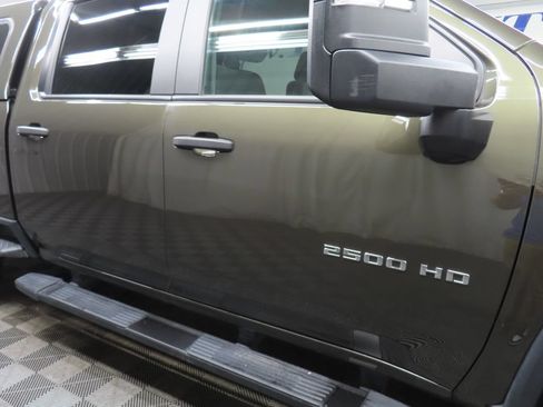 Used 2023 Chevrolet Silverado 2500 Custom w/ Gooseneck/5TH Wheel Package AWD/4WD image 28