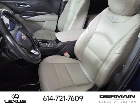 Used 2019 Cadillac XT4 Luxury w/ Cold Weather Package image 19