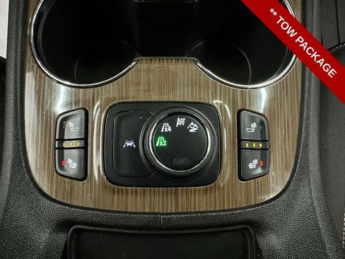 Used 2023 GMC Acadia SLE w/ Driver Convenience Package image 18