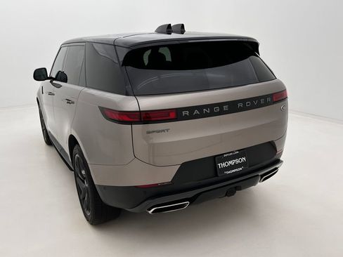 Used 2023 Land Rover Range Rover Sport SE image 8