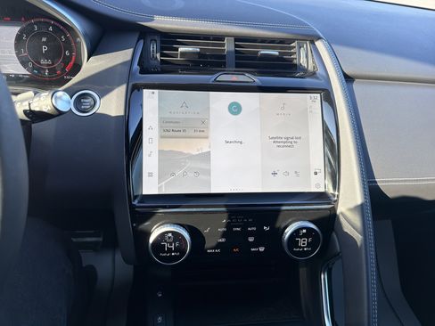 Used 2024 Jaguar E-PACE R-Dynamic SE image 24