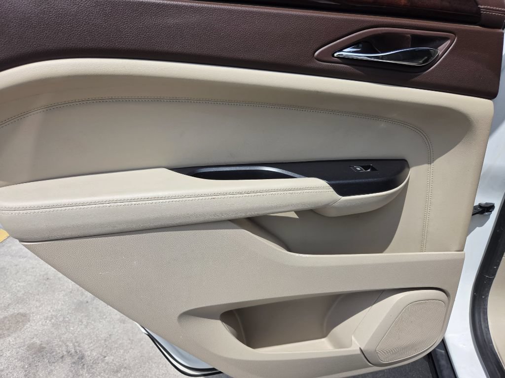 Used 2016 Cadillac SRX Premium FWD image 21