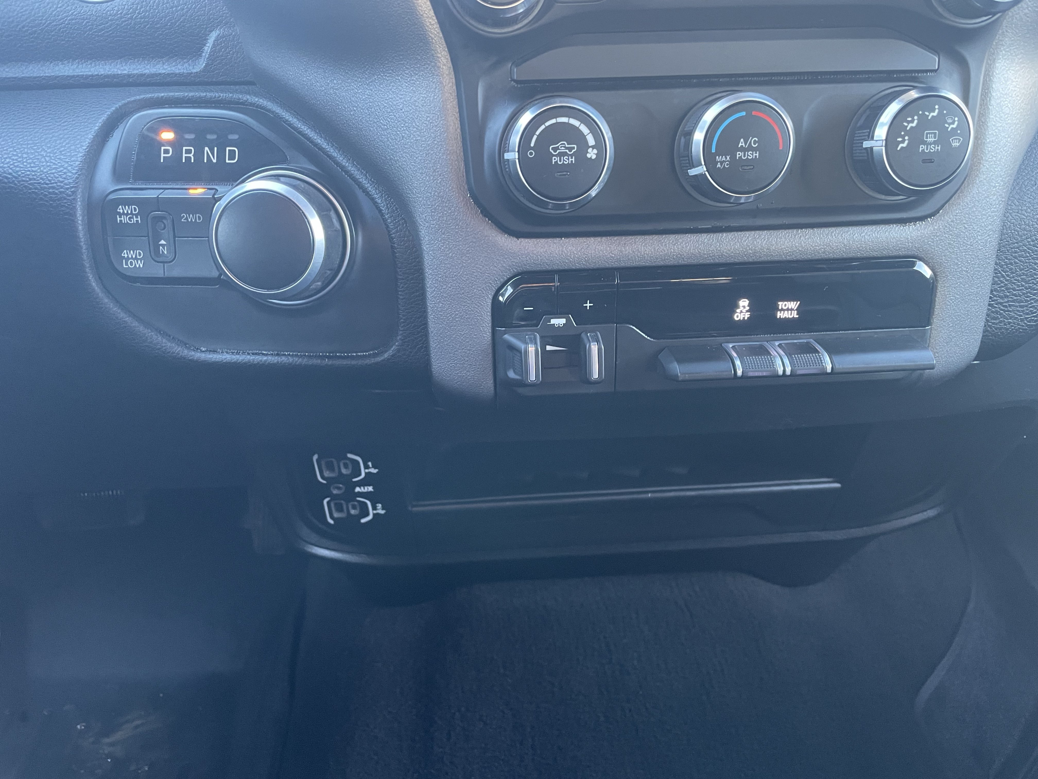 Used 2023 RAM 2500 Big Horn w/ Level 1 Equipment Group AWD/4WD image 22