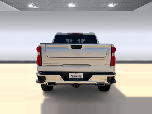 Used 2021 Chevrolet Silverado 1500 LTZ w/ Z71 Off-Road Package AWD/4WD image 10